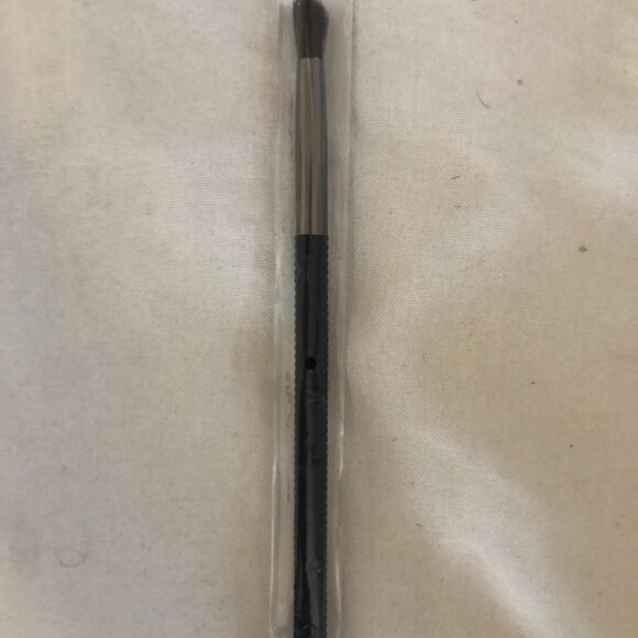 4 Laruce makeup brushes - Picture 4 of 5